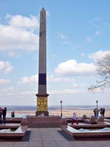 Obelisco Minin y Pozharski