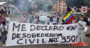opositores fortalecen barricadas