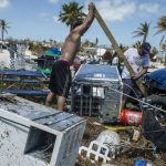 Destrozos causados por el huracán