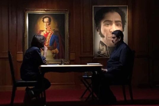 El periodista español Jordi Évole enfrentó durante una polémica entrevista a Maduro