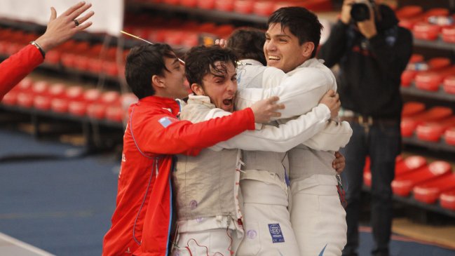 Equipo de esgrima chileno obtiene medalla de oro. Fuente: Twitter