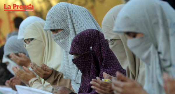 Canadá anuló ley que prohibía el uso del niqab en Quebec