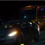 El autobús escolar llama la atención en las calles de Calgary
