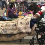 Personas desalojadas de sus hogares. Fuente EPA