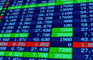 Acciones canadienses se negocian a la baja siguiendo la tendencia mundial Acciones canadienses se negocian a la baja siguiendo la tendencia mundial