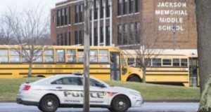 Adolescente se dispara en una escuela de Ohio