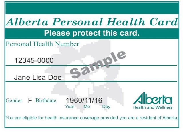 Gobierno de Alberta no actualizará las antiguas tarjetas de salud de la provincia