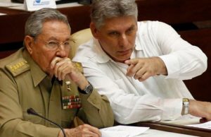 Raúl Castro deja la presidencia, pero continuará tomando las decisiones de mayor trascendencia en Cuba Raúl Castro deja la presidencia, pero continuará tomando las decisiones de mayor trascendencia en Cuba