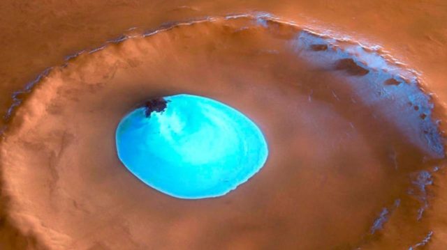 Marte tiene agua líquida debajo de su superficie, según nuevos datos