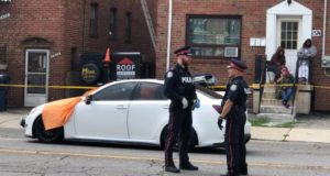 Sospechoso en custodia después del tiroteo fatal en Greektown de Toronto