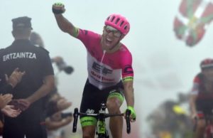 Canadiense Michael Woods gana la etapa 17 de la Vuelta a España Canadiense Woods gana la etapa 17 de la Vuelta a España
