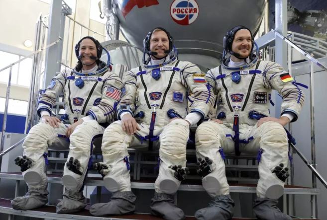Astronautas a bordo de la ISS están atrapados en el espacio “indefinidamente” tras falla del cohete ruso
