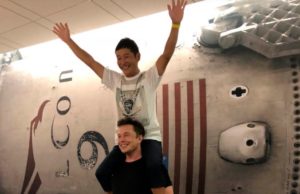 Un japonés será el primer turista en rodear la Luna