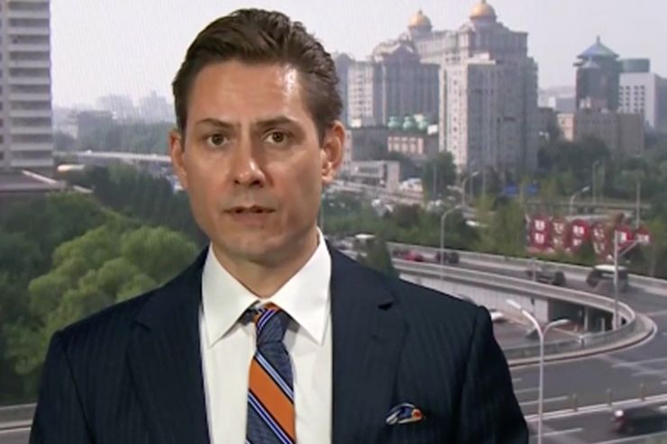 Detienen a un ex diplomático canadiense en China en medio de la tensión por el caso Huawei