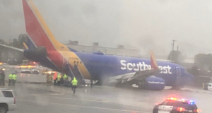 Avión de Southwest airlines se sale de la pista debido a las fuertes lluvias en California