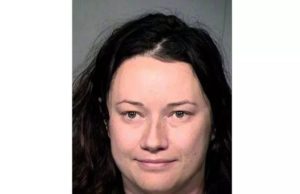 Mujer es acusada de acoso tras enviar más de 159K SMS a un hombre que conoció por internet