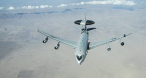 Fuerza aérea canadiense intercepta 2 bombarderos rusos cerca de las costas de América del Norte