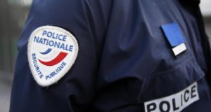 2 policías de París fueron declarados culpables de violación de una turista canadiense