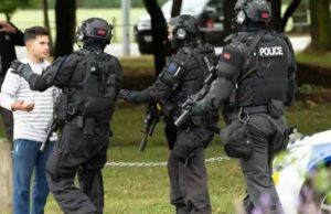 Tiroteo en Nueva Zelanda: un hombre australiano ha sido acusado de la masacre de al menos 49 personas en una mezquita