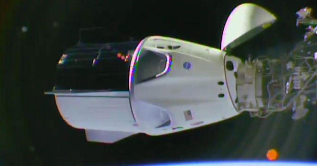 Crew Dragon: La primera misión comercial llega a la Estación Espacial Internacional