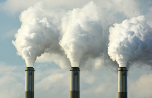 Reino Unido aprueba ley para erradicar las emisiones de gases contaminantes en 2050