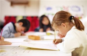 Preocupación en Calgary por posibles recortes a las ayudas educativas para niños con necesidades especiales